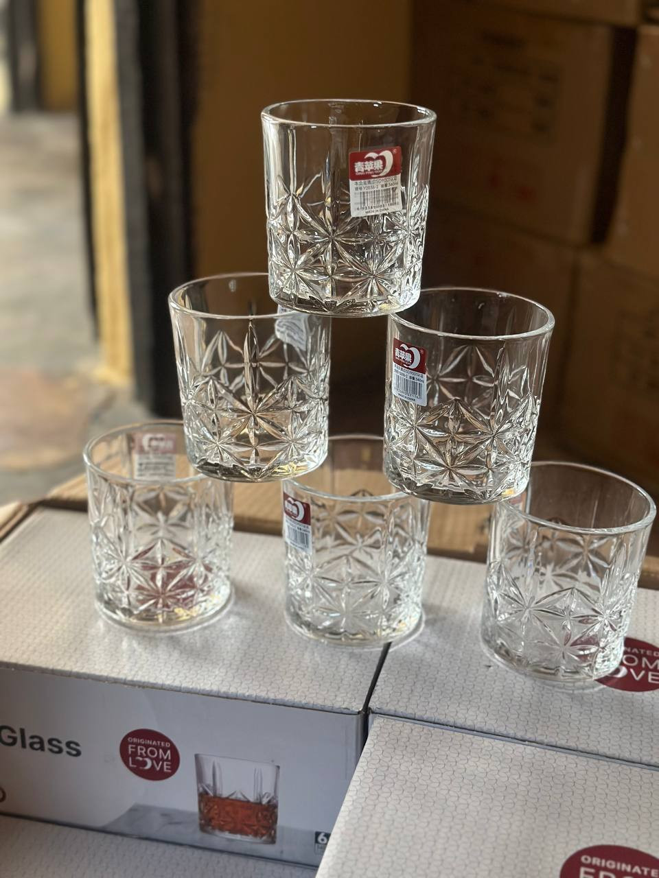 Sip in Style: Premium 6pcs Whiskey Glass Cup Set for Your Festive Cheer!
